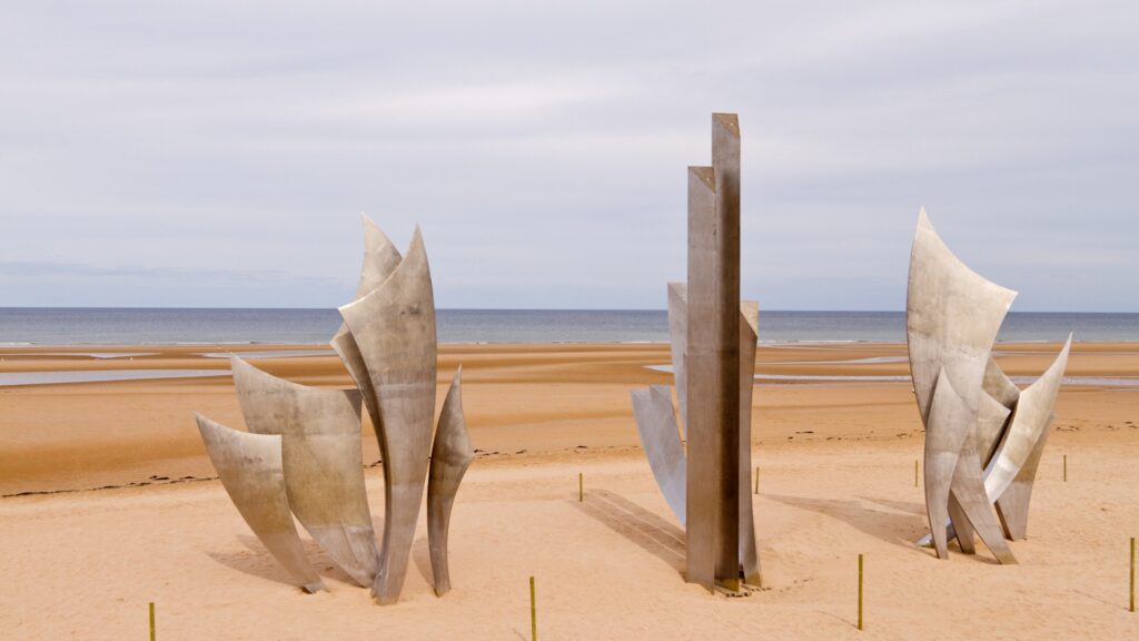 omaha beach dday memorial picture id153798120